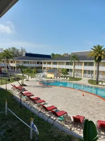 Rodeway Inn (Formerly Holiday Hotel & Resort) - Image 4