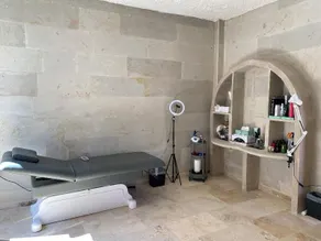Be Still Alexa Smart Luxury Escape Adults Only - Image 2