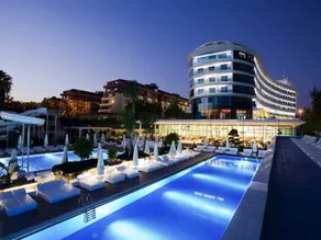 Q Premium Resort Hotel - Image 2