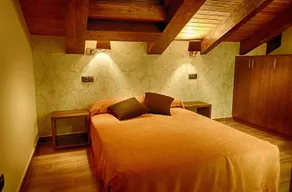 LE PETIT LEÓN - Image 2