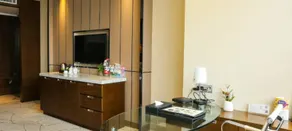Jinling International Hotel - Image 2