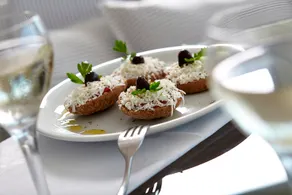 Orizontes Hotel & Villas - Image 3
