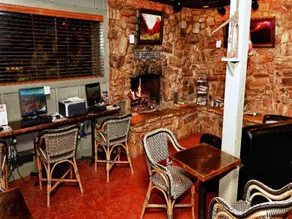 Pioneer Lodge Springdale - Image 5