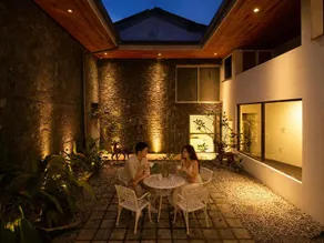 Good Wood Airport Hotel - Image 2