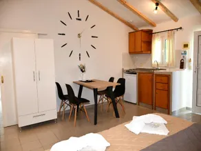 Cavos Beach House - Image 3