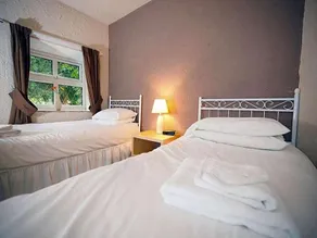 The Lantern Pike Inn - Image 2