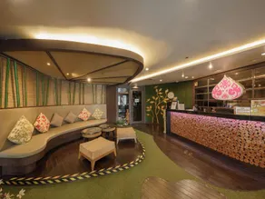 Jolly Suites Petkasem - Image 1