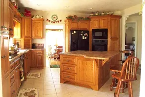 Graber's Green Gables Bed & Breakfast - Image 3