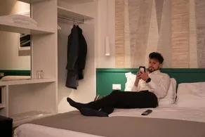 Smart Hotel - Naples Harbour - Image 5