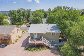 2BR Aptmt Parks Private Deck, Mountain Views! - Image 4