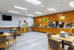 Quality Inn Newport - Image 4
