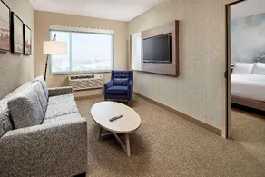 Anaheim Resort Suites - Image 3