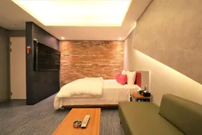 Some Hotel - Image 4