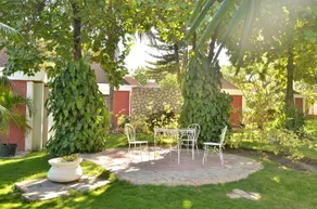 Visa Lodge - Image 2
