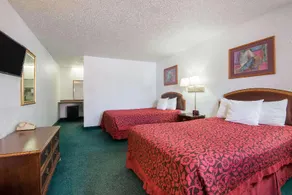 Days Inn by Wyndham Gallup - Image 2