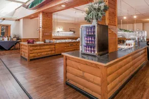 Ramada by Wyndham Grayling Hotel & Conference Center - Image 2