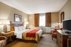 Comfort Inn - Image 5