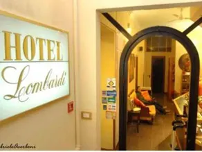 Lombardi Hotel - Image 5