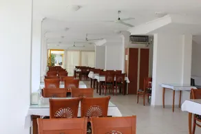 Hare Hotel - Image 3