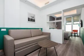 Smart Hotel - Naples Harbour - Image 4
