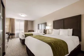Comfort Inn & Suites Red Deer North - Image 3