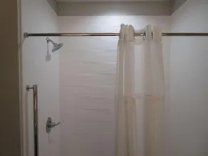 Best Western Plus Bonham - Image 5