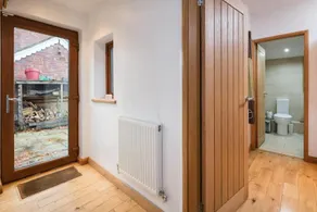 Luxury 1bedroom Lodge in Prestwich - Image 4