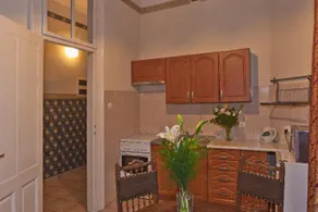 Metropolitan Apartments - Image 5