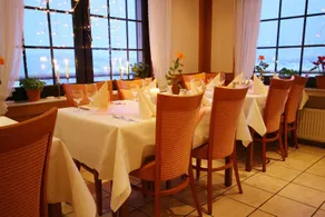 Asten Village - Image 4