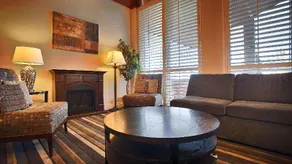 Best Western Valencia Inn - Image 2