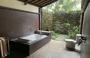 Bagiya Suites & Villas by Zuzu - Image 3