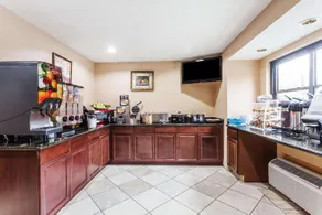 Cedar Bluff Inn - Image 2