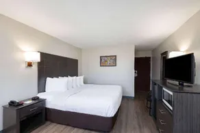 Days Inn by Wyndham Somerset PA I-70 I-76 - Image 2