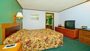 M Star Hotel Covington - Image 5