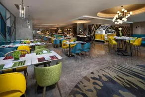 Holiday Inn & Suites Lanzhou Center - Image 2