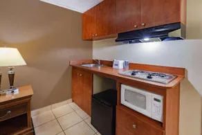 Travelodge by Wyndham Monroe - Image 2