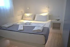 Virginia Rooms - Image 3