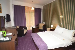 Atrium Mountain View Predeal - Image 4