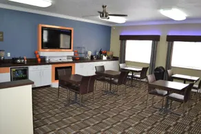 Countryside Inn & Suites Fremont - Image 4