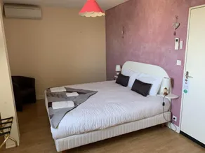 Hotel A Jayac - Logis Hotels - Image 3