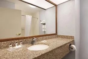 Country Inn & Suites by Radisson, Portland, TX - Image 5