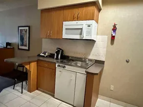 Rimbey Ridge Hotel & Suites - Image 3