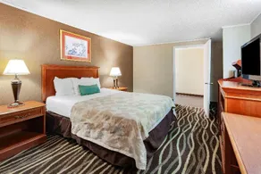Americas Best Value Inn & Suites Monroe - Image 3