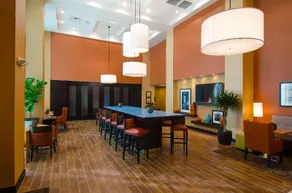 Hampton Inn & Suites Huntsville - Image 3