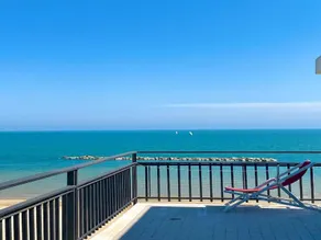Hotel Flying - Image 3