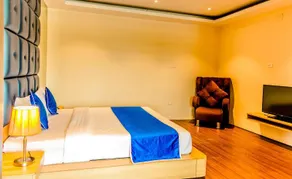 The Contour Hotel - Image 4