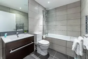Celador Apartments - Sussex House Serviced Apartments - Image 4