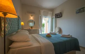 Coral Beach - Image 2