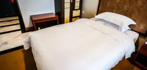 the Royal Fortune Hotel - Image 5
