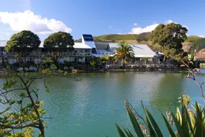 Trailways Hotel Nelson - Image 2